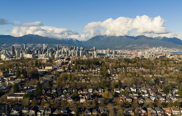 4 419 W 23rd Avenue Cambie