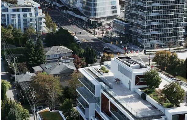 759 W 41st Avenue Cambie