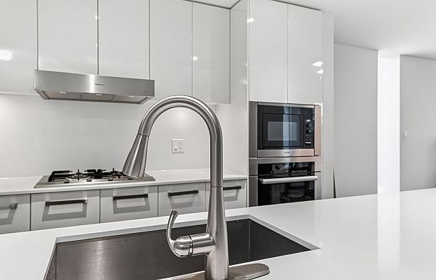 759 W 41st Avenue Cambie