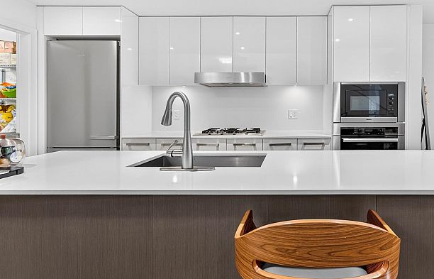 759 W 41st Avenue Cambie