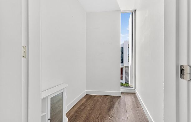 759 W 41st Avenue Cambie