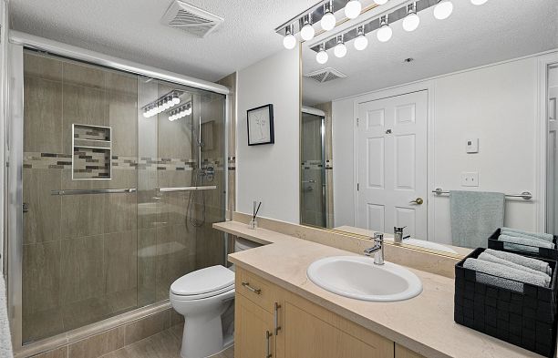 305 980 W 21st Avenue Cambie