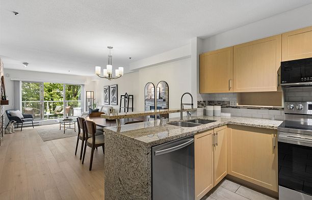 305 980 W 21st Avenue Cambie