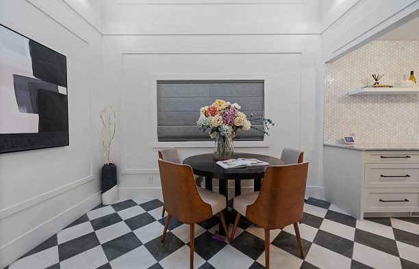 3264 W 38th Avenue Kerrisdale