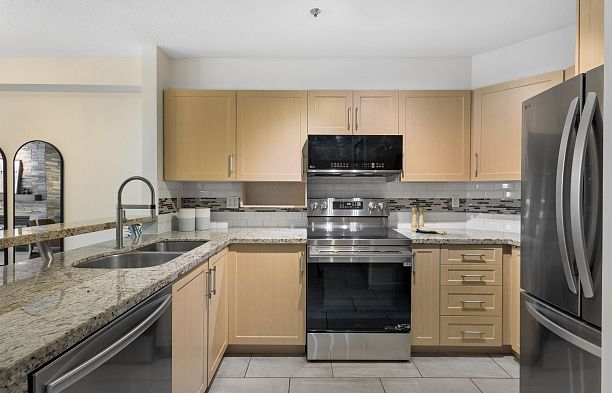 305 980 W 21st Avenue Cambie