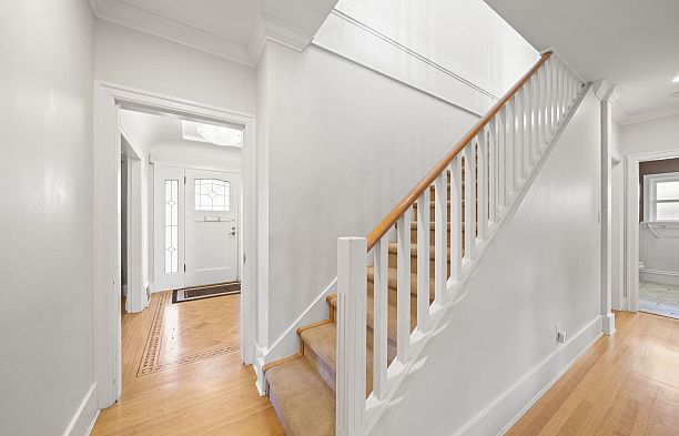 2896 W 38th Avenue Kerrisdale
