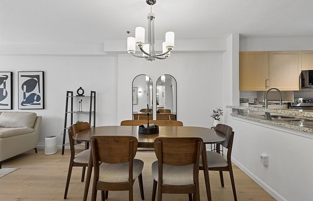 305 980 W 21st Avenue Cambie