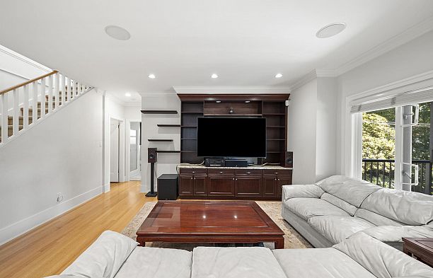 2896 W 38th Avenue Kerrisdale