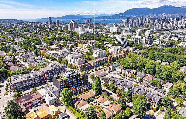 31 460 W 16th Avenue Cambie
