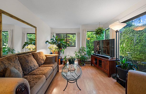 31 460 W 16th Avenue Cambie