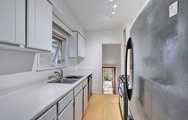 2303 W 3rd Avenue Kitsilano