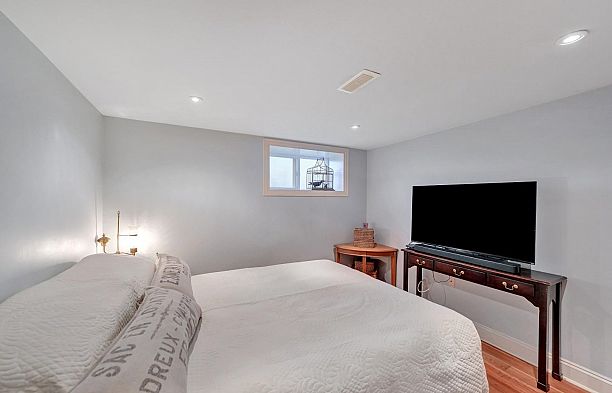 2303 W 3rd Avenue Kitsilano