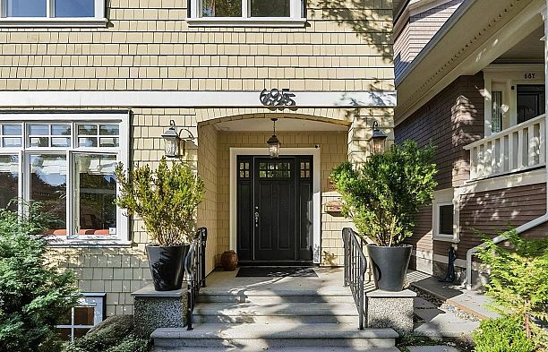 695 W 19th Avenue Cambie