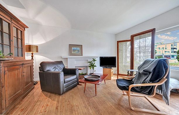 2303 W 3rd Avenue Kitsilano