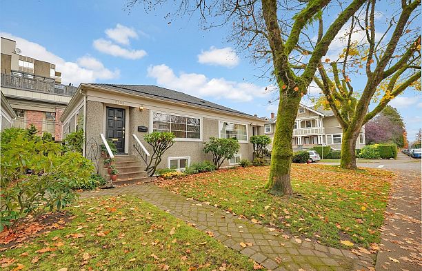2303 W 3rd Avenue Kitsilano