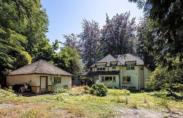 2629 W 49th Avenue Kerrisdale