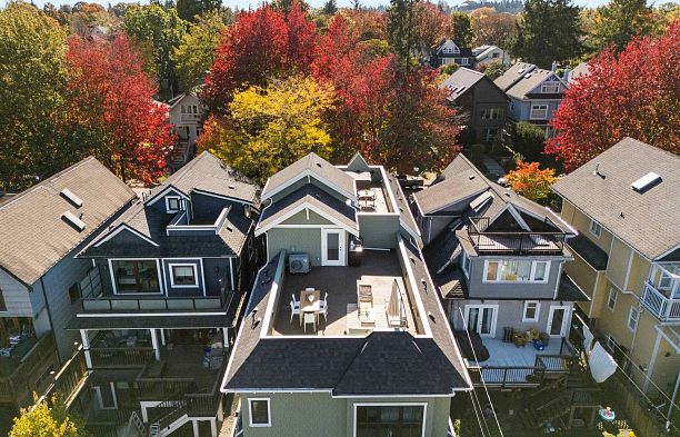 2 127 W 17th Avenue Cambie