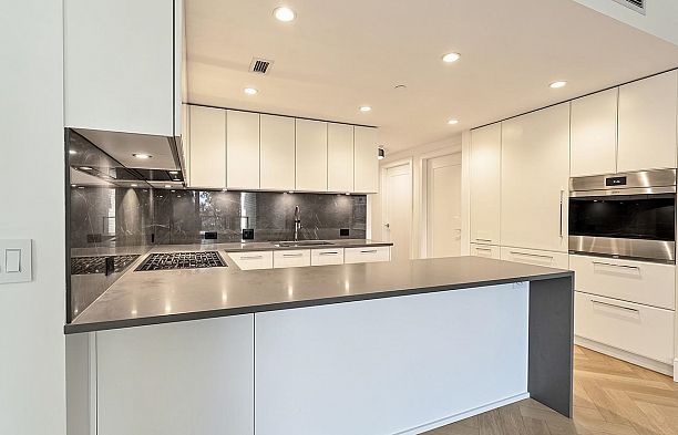 203 4685 Cambie Street Cambie
