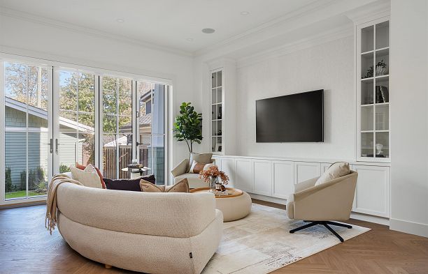 2 127 W 17th Avenue Cambie