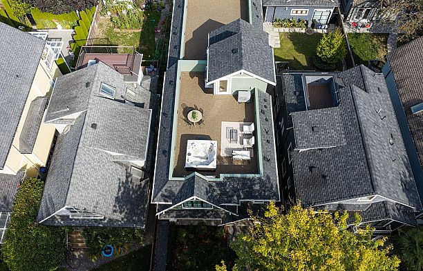 1 127 W 17th Avenue Cambie