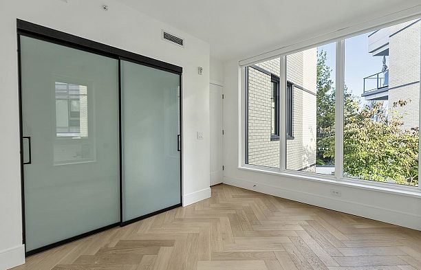 203 4685 Cambie Street Cambie
