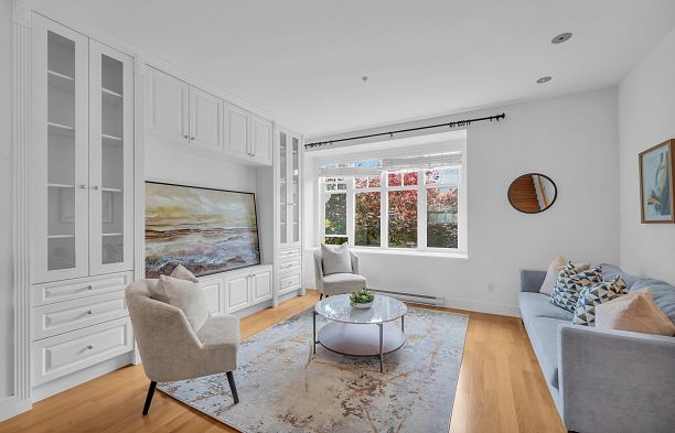 5603 Willow Street Cambie