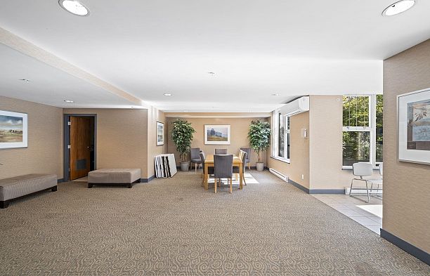 804 1483 W 7th Avenue Fairview VW