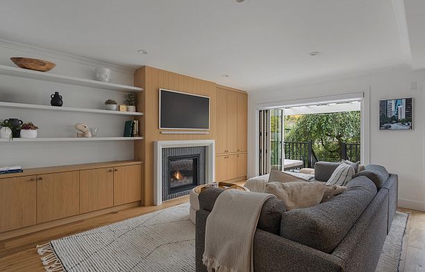 3250 W 37th Avenue Kerrisdale