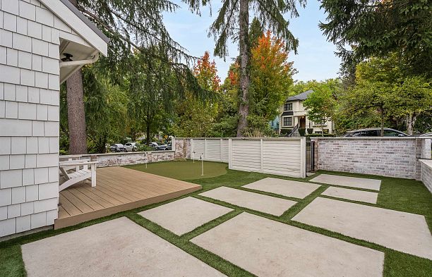 3250 W 37th Avenue Kerrisdale