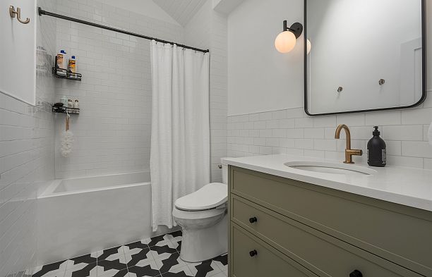 3250 W 37th Avenue Kerrisdale