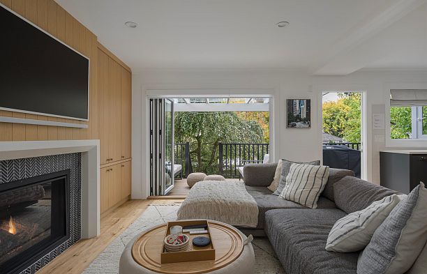 3250 W 37th Avenue Kerrisdale