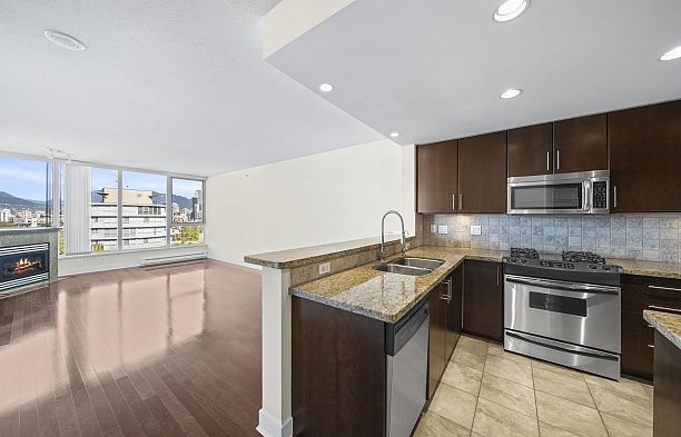 804 1483 W 7th Avenue Fairview VW