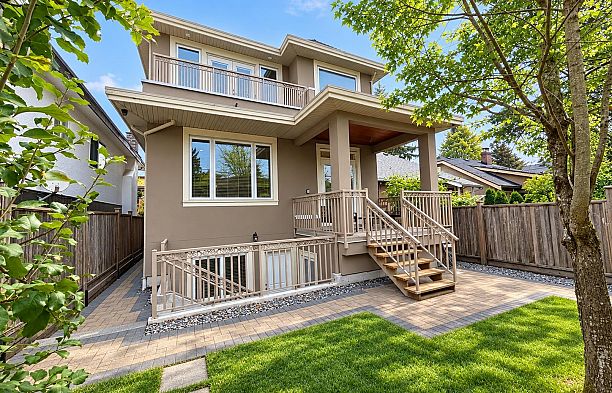 3760 W 17th Avenue Dunbar