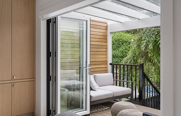 3250 W 37th Avenue Kerrisdale