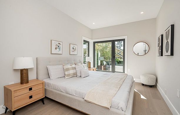 2 4579 W 11th Ave Avenue Point Grey