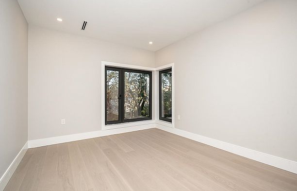 2 4579 W 11th Ave Avenue Point Grey