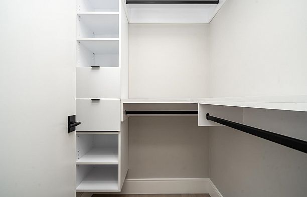 2 4579 W 11th Ave Avenue Point Grey