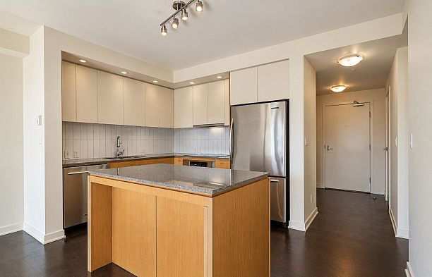514 750 W 12th Avenue Fairview VW