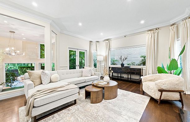 4245 Nautilus Close Point Grey