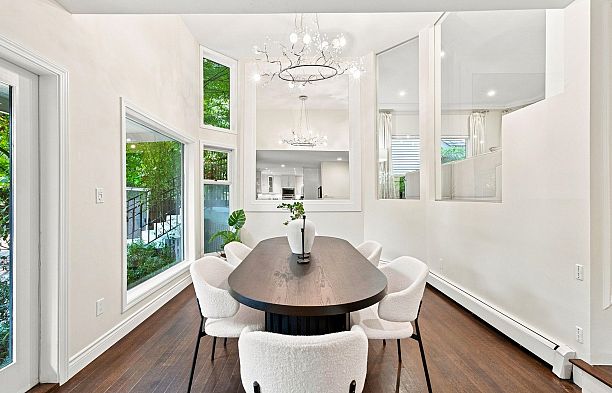 4245 Nautilus Close Point Grey