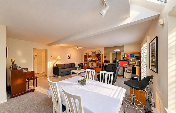 1919 Creelman Avenue Kitsilano