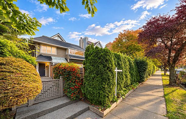1919 Creelman Avenue Kitsilano