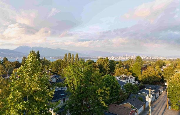 201 4445 W 10th Avenue Point Grey