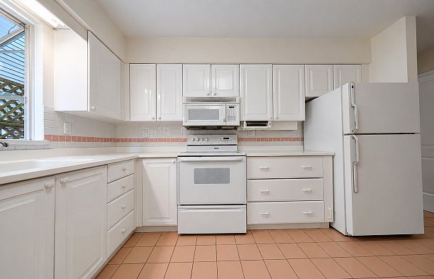 1919 Creelman Avenue Kitsilano
