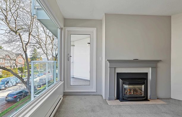 314 2020 W 8th Avenue Kitsilano