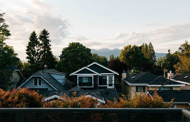 302 4387 W 10th Avenue Point Grey