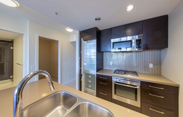 2305 833 Homer Street Downtown VW
