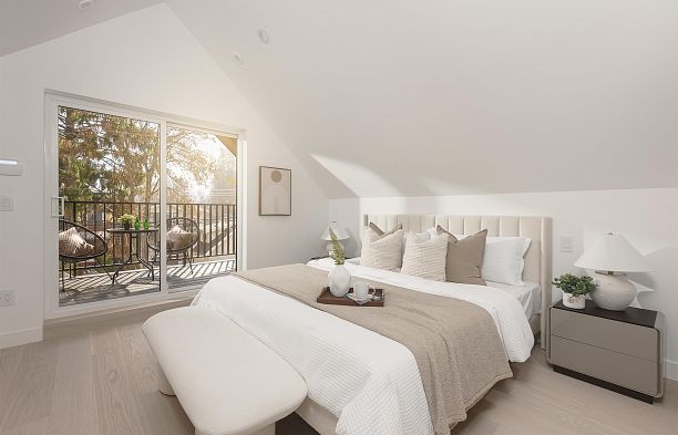 2 2755 W 11th Avenue Kitsilano