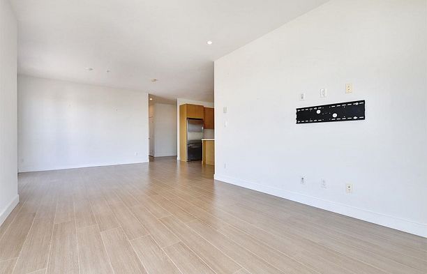 PH7 2528 Collingwood Street Kitsilano