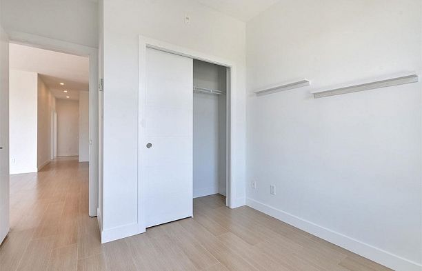 PH7 2528 Collingwood Street Kitsilano